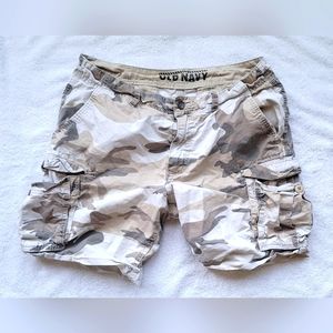 Men's Old Navy Camo Cargo Shorts